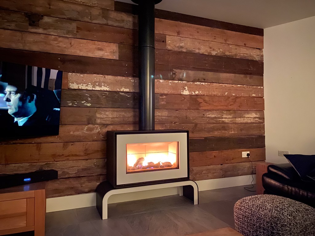 Transforming Your Living Space with Reclaimed&nbsp;Wood